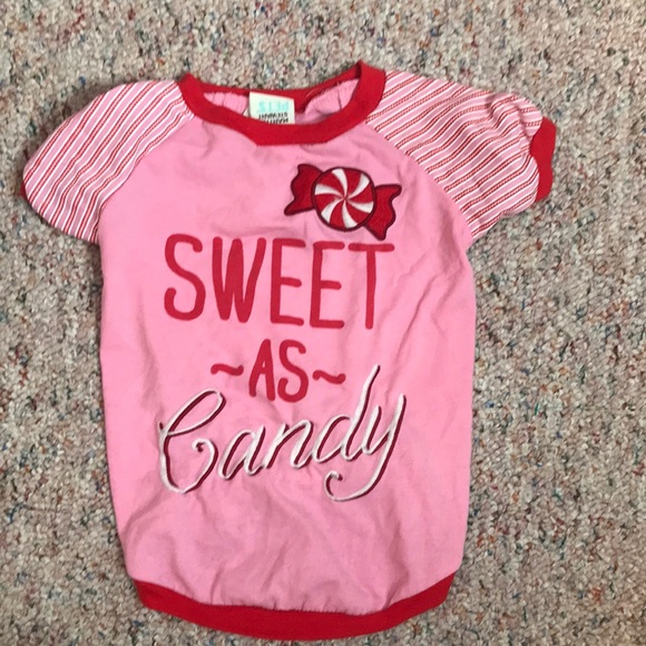 Martha Stewart Other - Martha Stewart pets graphic print shirt.